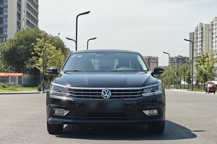 Used Volkswagen Passat 2017 330TSI DSG Luxury Edition Exterior 1