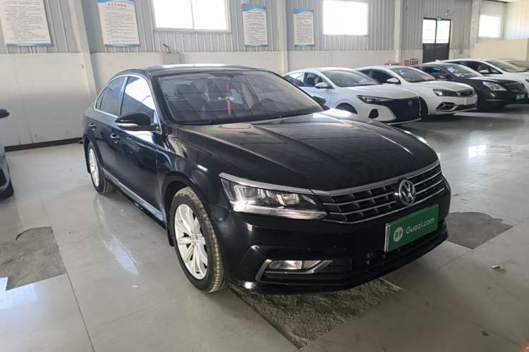 Used Volkswagen Passat 2017 330TSI DSG Luxury Edition Exterior 1