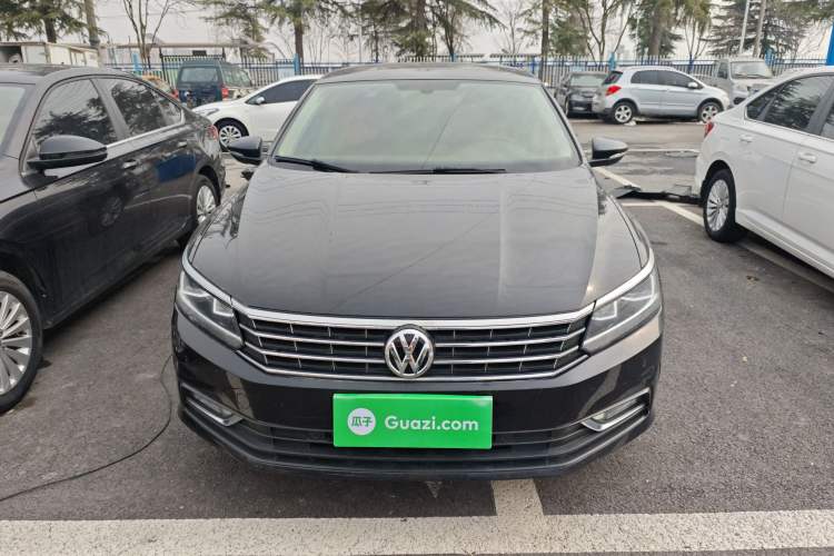 Used Volkswagen Passat 2017 330TSI DSG Luxury Edition Exterior 1