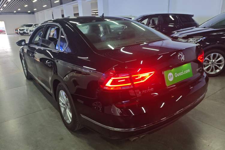 Used Volkswagen Passat 2017 280TSI DSG Luxury Edition Exterior 2