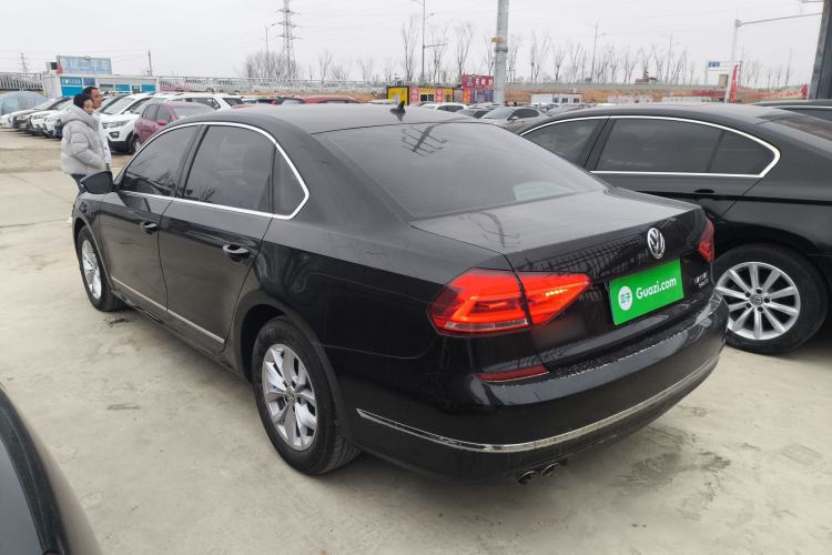 Used Volkswagen Passat 2017 330TSI DSG Luxury Edition Exterior 2
