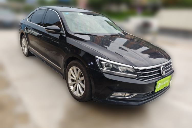 Used Volkswagen Passat 2017 280TSI DSG Luxury Edition Exterior 2