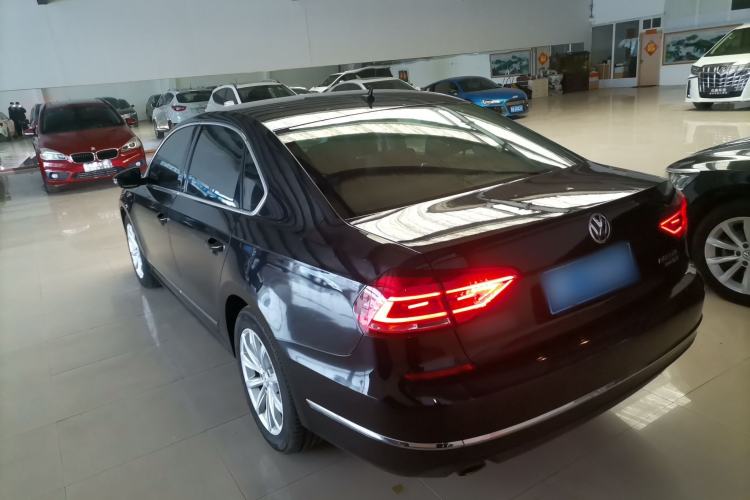 Used Volkswagen Passat 2017 330TSI DSG Luxury Edition Exterior 2