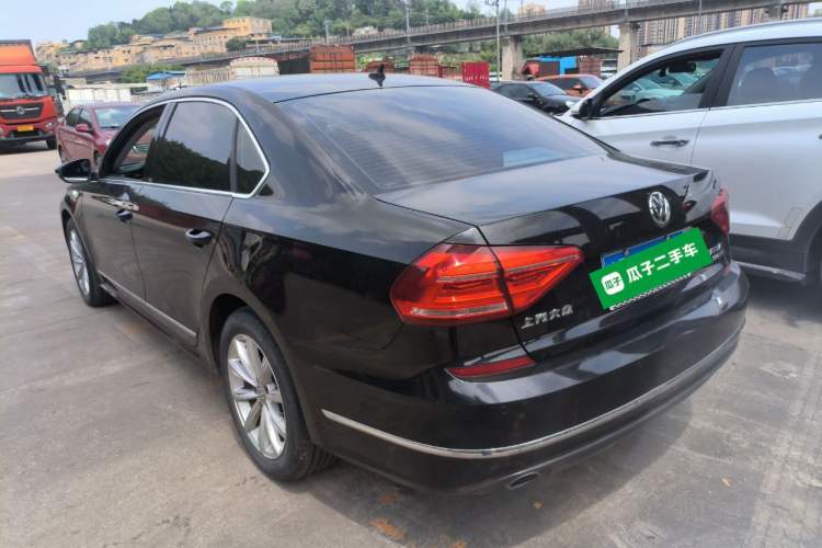 Used Volkswagen Passat 2017 330TSI DSG Luxury Edition Exterior 2