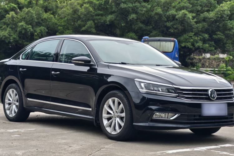 Used Volkswagen Passat 2017 280TSI DSG Luxury Edition Exterior 2
