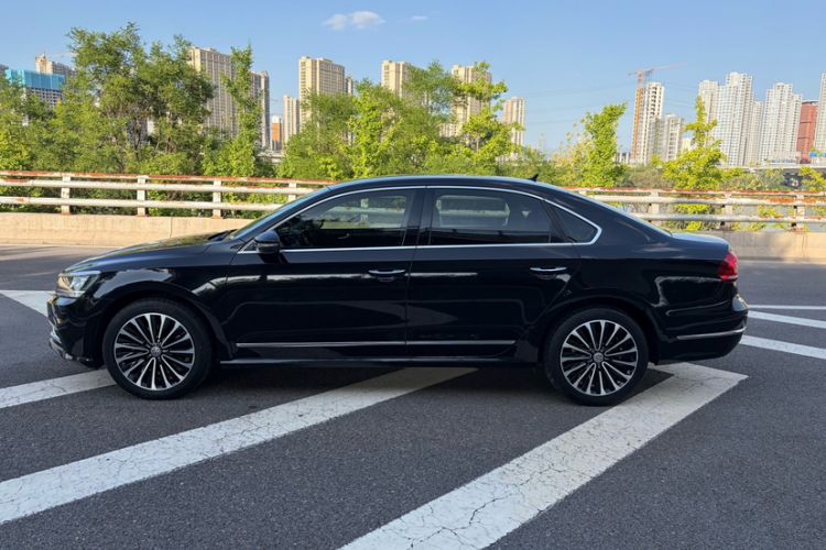 Used Volkswagen Passat 2017 330TSI DSG Prestige Edition Exterior 3