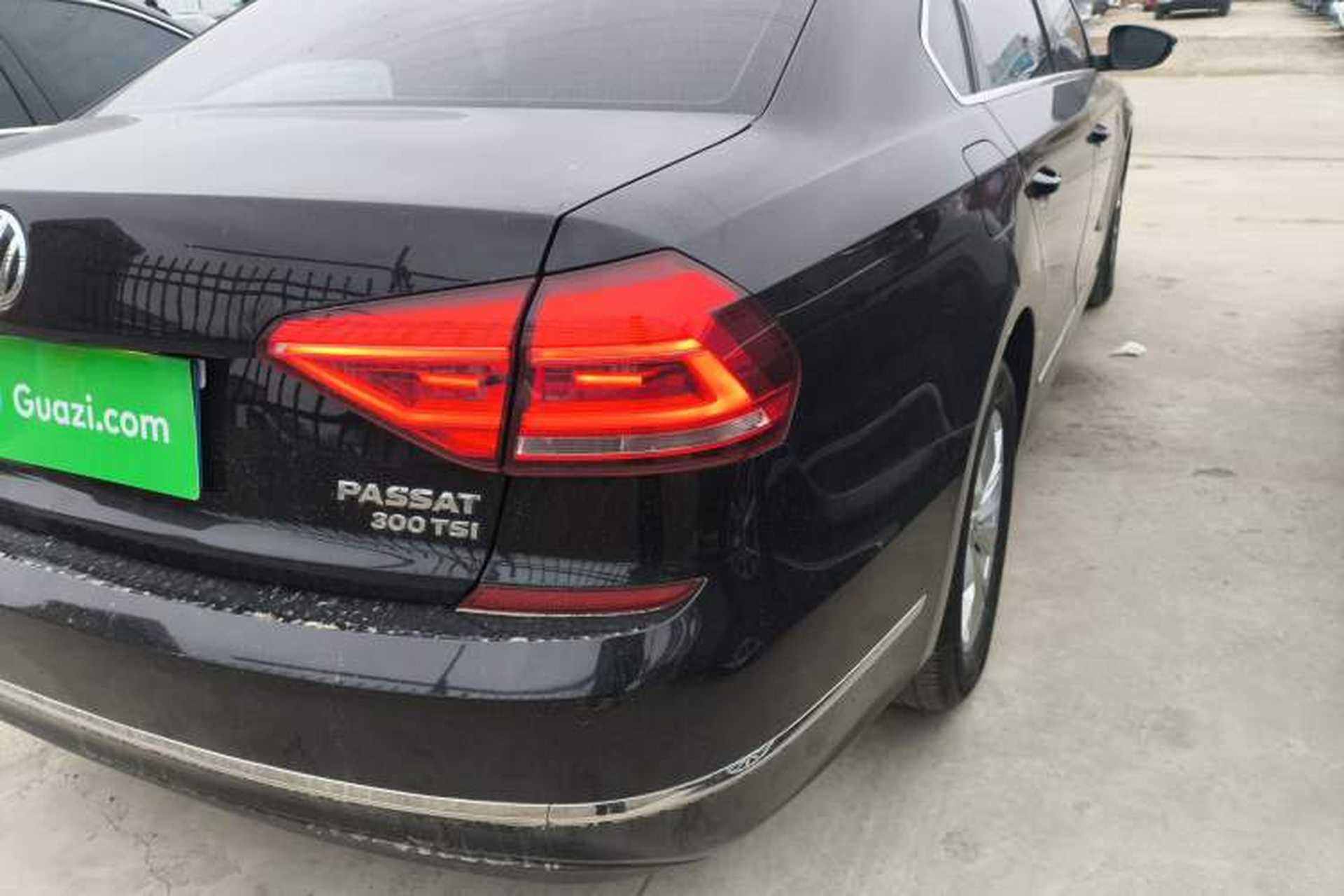 Used Volkswagen Passat 2017 330TSI DSG Luxury Edition Exterior 3