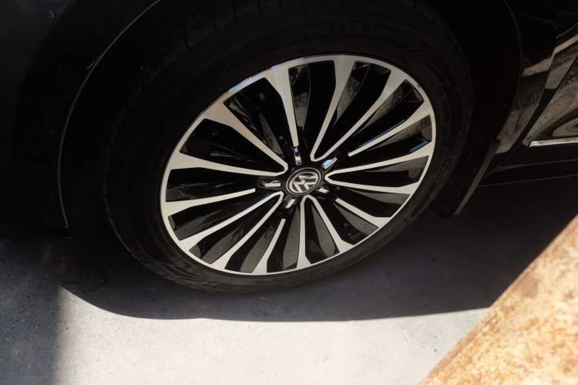 Used Volkswagen Passat 2017 330TSI DSG Prestige Edition Exterior 3