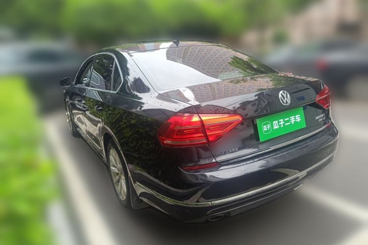 Used Volkswagen Passat 2017 330TSI DSG Luxury Edition Exterior 3