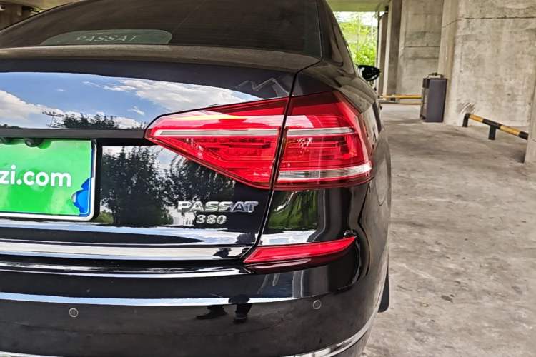Used Volkswagen Passat 2017 330TSI DSG Prestige Edition Exterior 3