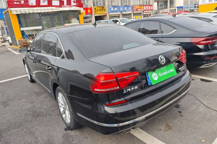 Used Volkswagen Passat 2017 330TSI DSG Luxury Edition Exterior 3