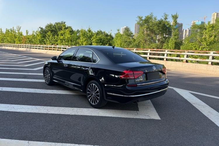 Used Volkswagen Passat 2017 330TSI DSG Prestige Edition Exterior 4