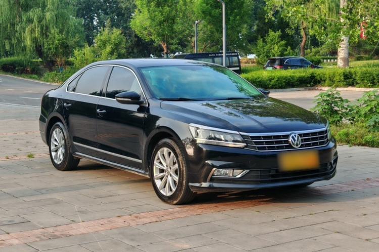 Used Volkswagen Passat 2017 330TSI DSG Luxury Edition Exterior 4