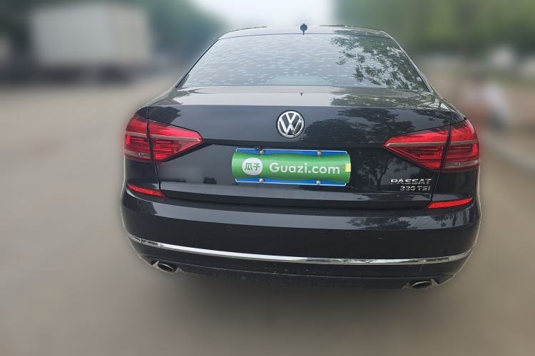 Used Volkswagen Passat 2017 330TSI DSG Luxury Edition Exterior 4