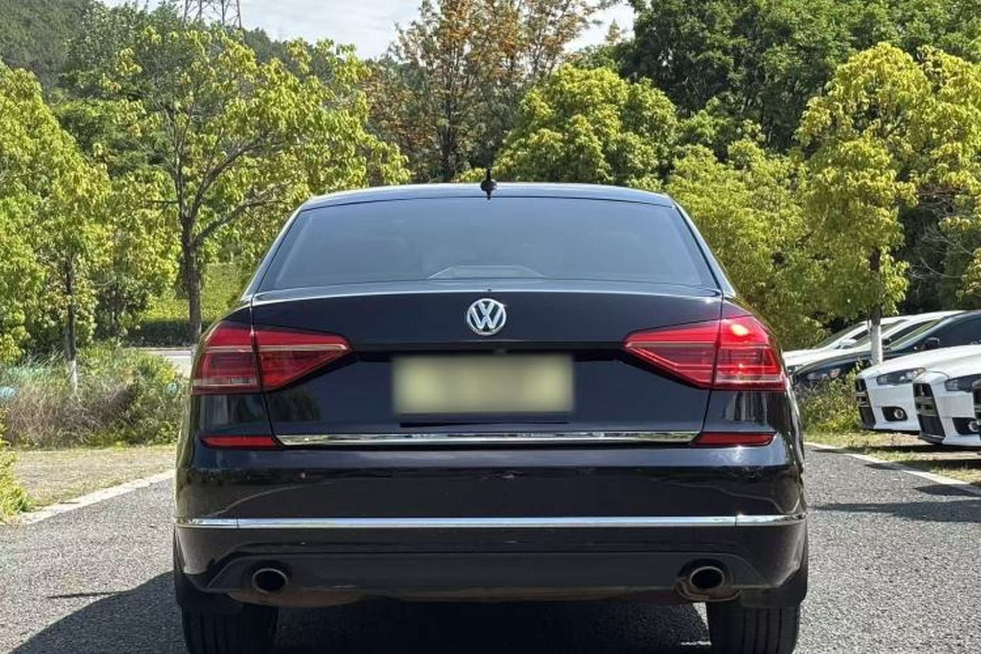 Used Volkswagen Passat 2017 330TSI DSG Luxury Edition Exterior 4