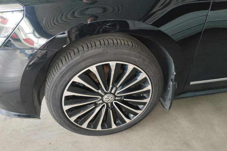 Used Volkswagen Passat 2017 330TSI DSG Prestige Edition Exterior 4