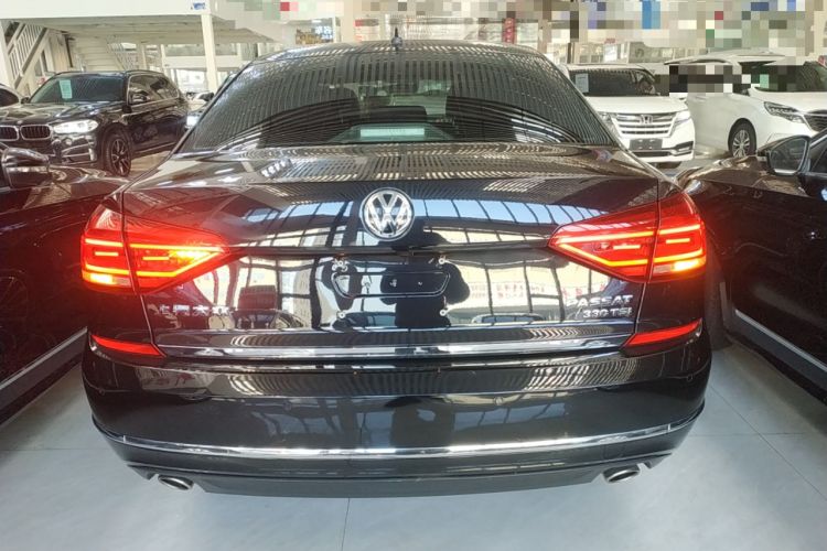 Used Volkswagen Passat 2017 330TSI DSG Prestige Edition Exterior 4