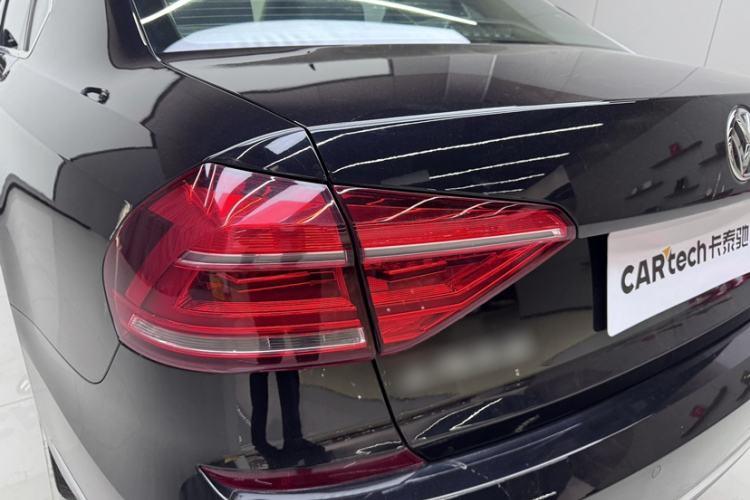 Used Volkswagen Passat 2017 330TSI DSG Luxury Edition Exterior 4