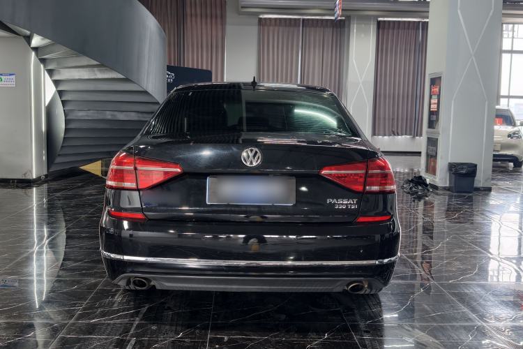 Used Volkswagen Passat 2017 330TSI DSG Luxury Edition Exterior 4