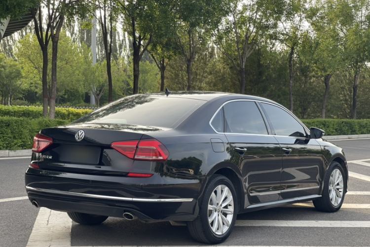 Used Volkswagen Passat 2017 330TSI DSG Luxury Edition Exterior 5