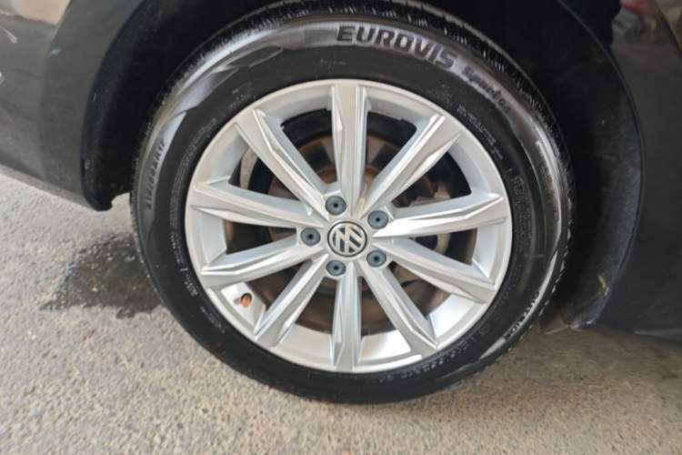 Used Volkswagen Passat 2017 330TSI DSG Luxury Edition Exterior 5