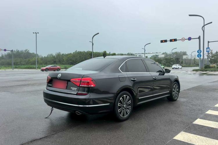 Used Volkswagen Passat 2017 330TSI DSG Prestige Edition Exterior 5
