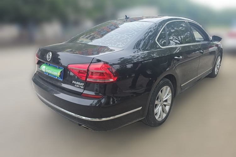 Used Volkswagen Passat 2017 330TSI DSG Luxury Edition Exterior 5