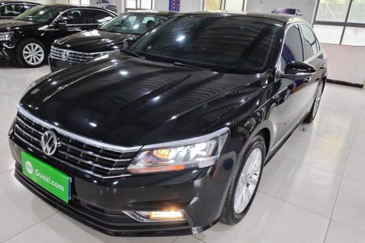Used Volkswagen Passat 2017 330TSI DSG Luxury Edition Exterior 5