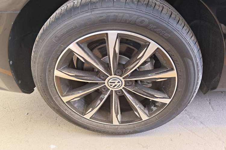 Used Volkswagen Passat 2017 330TSI DSG Luxury Edition Exterior 5