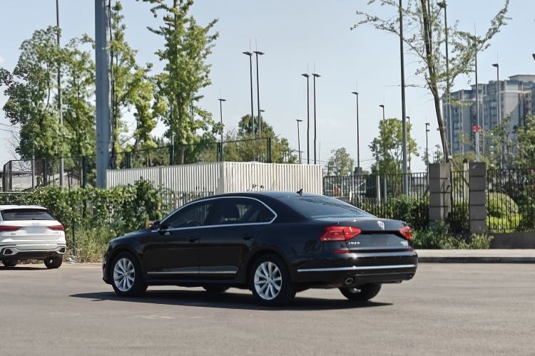 Used Volkswagen Passat 2017 330TSI DSG Luxury Edition Exterior 5