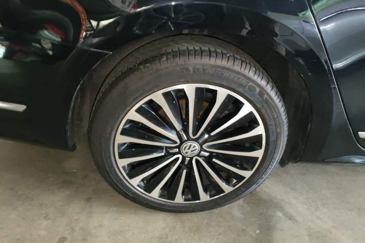 Used Volkswagen Passat 2017 330TSI DSG Prestige Edition Exterior 5