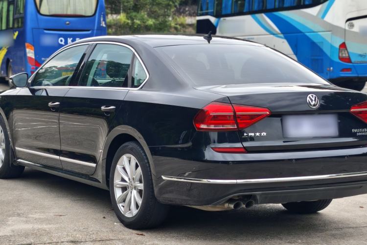 Used Volkswagen Passat 2017 280TSI DSG Luxury Edition Exterior 5