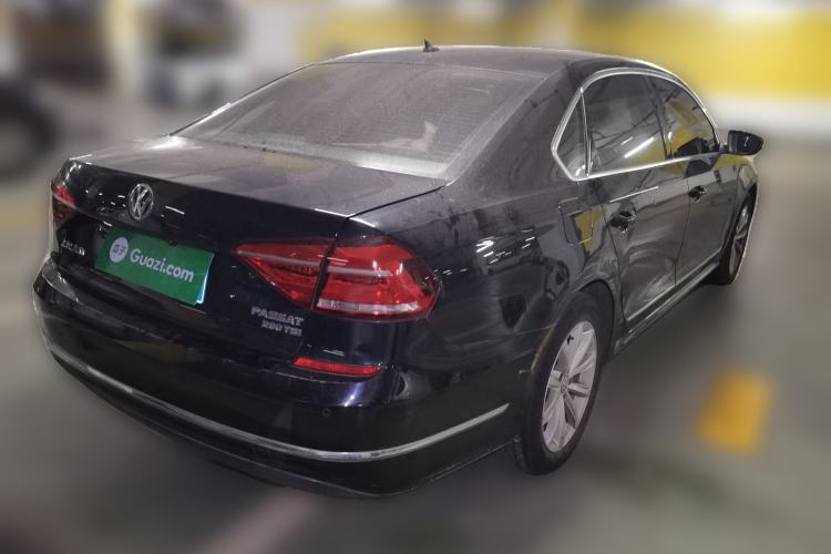 Used Volkswagen Passat 2017 280TSI DSG Luxury Edition Exterior 5