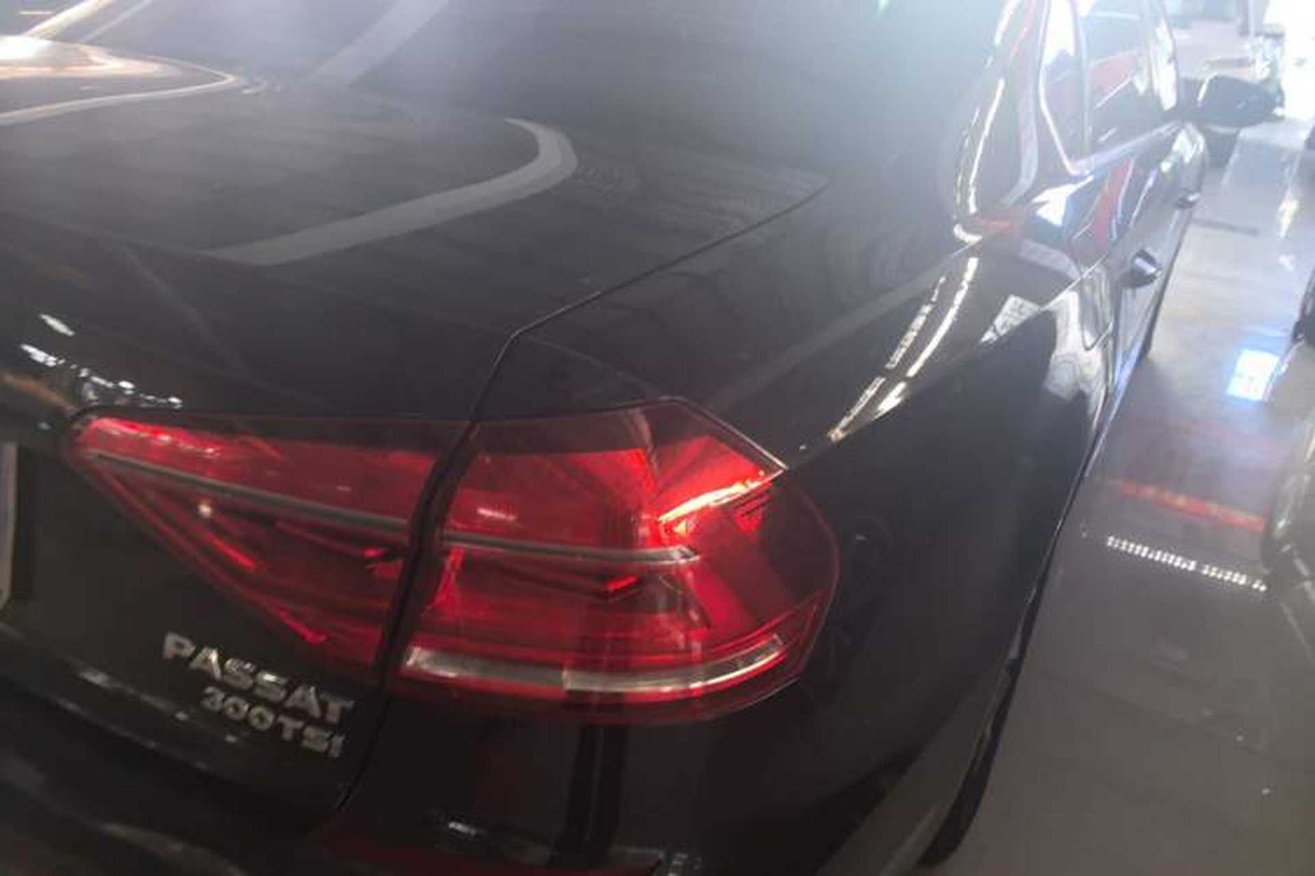 Used Volkswagen Passat 2017 280TSI DSG Luxury Edition Exterior 6