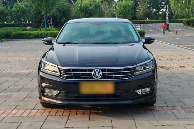 Used Volkswagen Passat 2017 330TSI DSG Luxury Edition Exterior 6