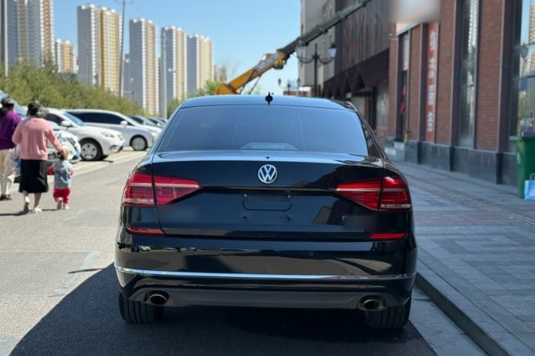 Used Volkswagen Passat 2017 330TSI DSG Luxury Edition Exterior 6