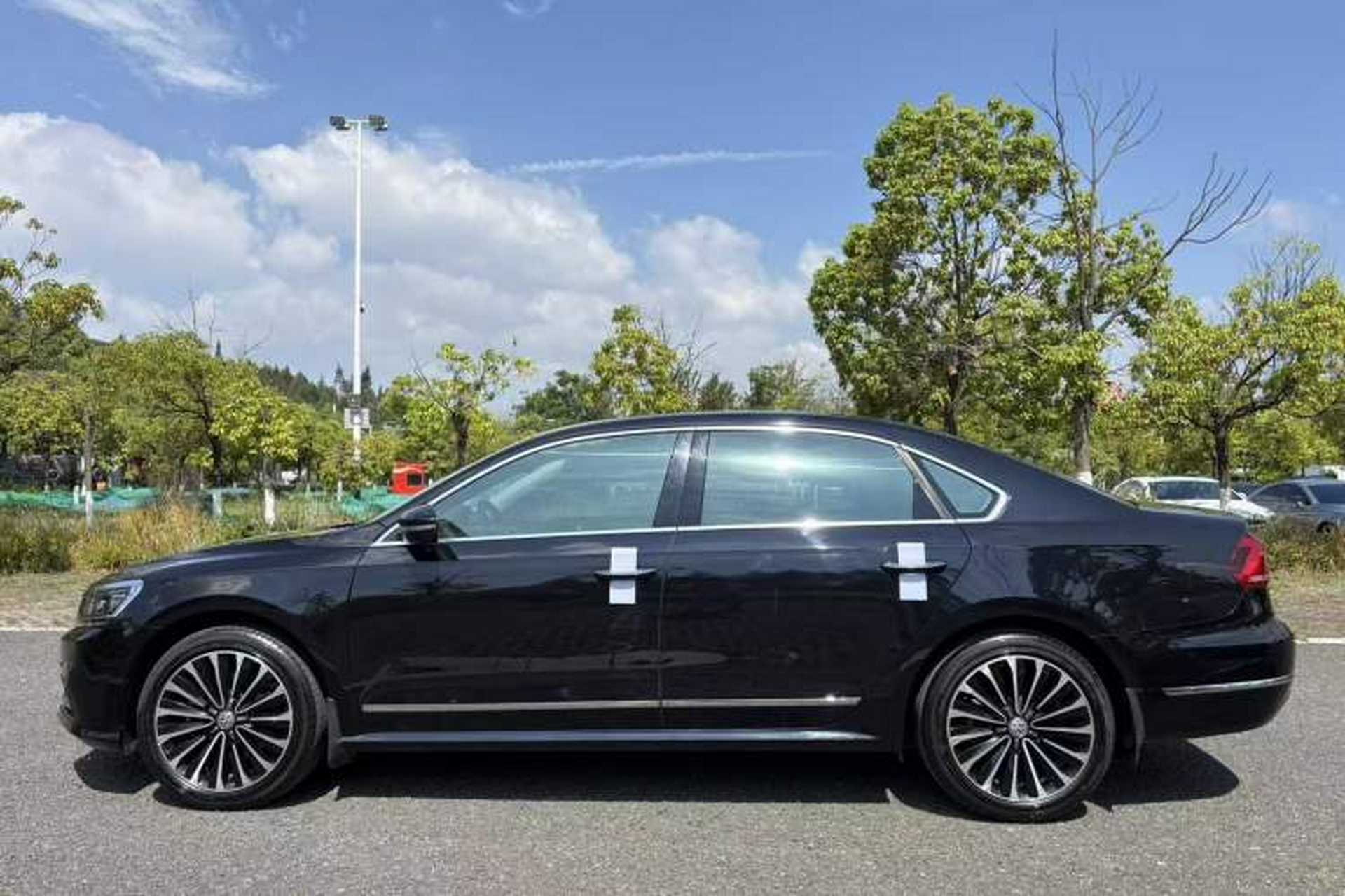 Used Volkswagen Passat 2017 330TSI DSG Luxury Edition Exterior 6