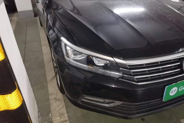 Used Volkswagen Passat 2017 280TSI DSG Luxury Edition Exterior 6