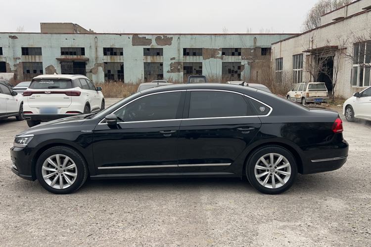 Used Volkswagen Passat 2017 330TSI DSG Luxury Edition Exterior 7