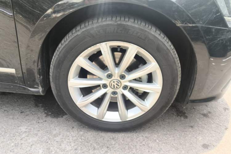 Used Volkswagen Passat 2017 280TSI DSG Luxury Edition Exterior 7
