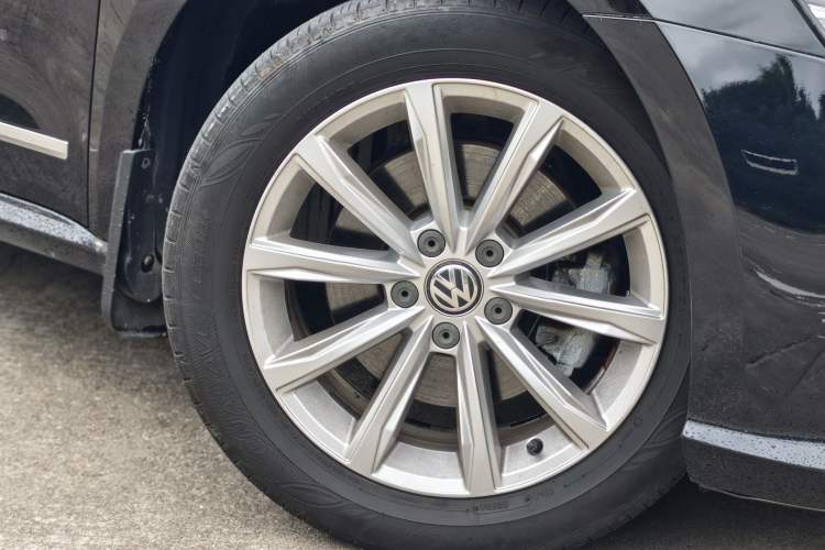 Used Volkswagen Passat 2017 280TSI DSG Luxury Edition Exterior 8