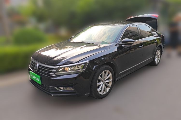 Used Volkswagen Passat 2017 330TSI DSG Luxury Edition Guazi used car, China used car export, Used car for sale, Used  cars, Cheapest cars for sale