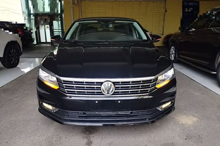 Used Volkswagen Passat 2017 330TSI DSG Luxury Edition Front