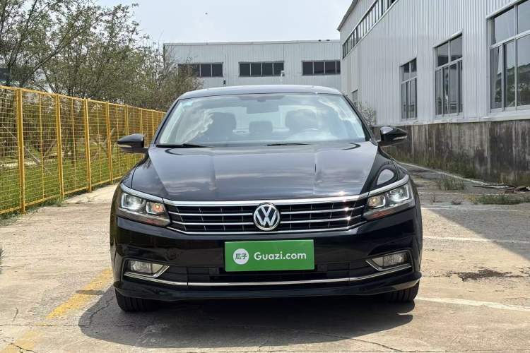 Used Volkswagen Passat 2017 330TSI DSG Luxury Edition Front
