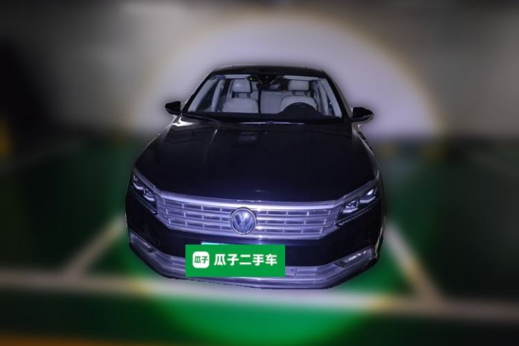 Used Volkswagen Passat 2017 330TSI DSG Luxury Edition Front