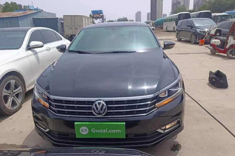 Used Volkswagen Passat 2017 330TSI DSG Luxury Edition Front