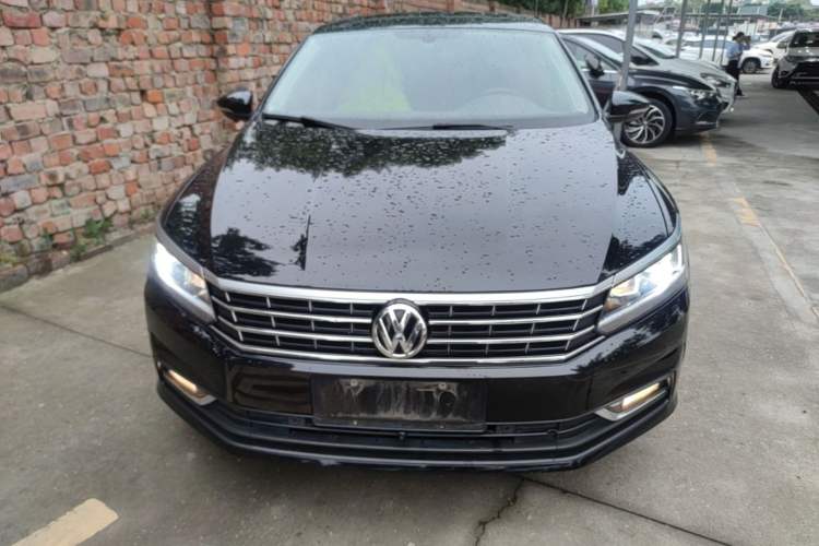 Used Volkswagen Passat 2017 330TSI DSG Luxury Edition Front