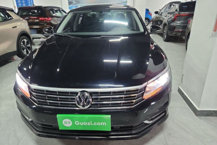 Used Volkswagen Passat 2017 280TSI DSG Luxury Edition Front
