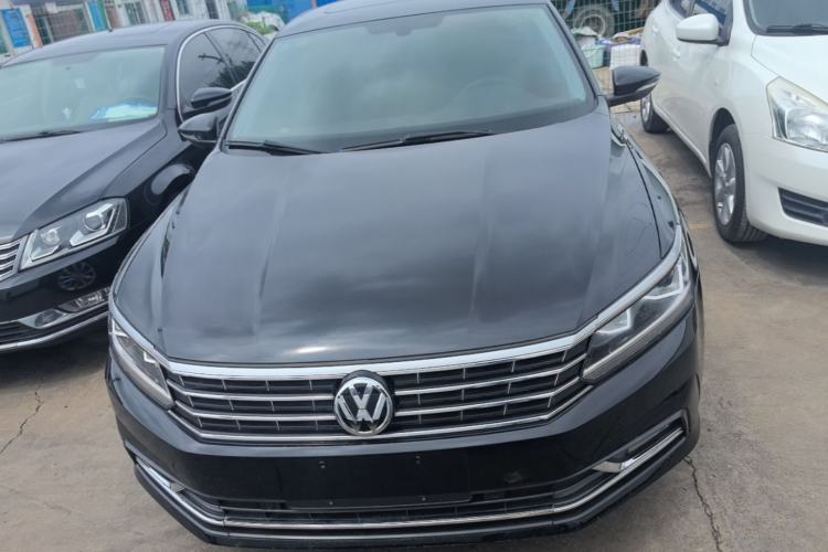 Used Volkswagen Passat 2017 330TSI DSG Luxury Edition Front