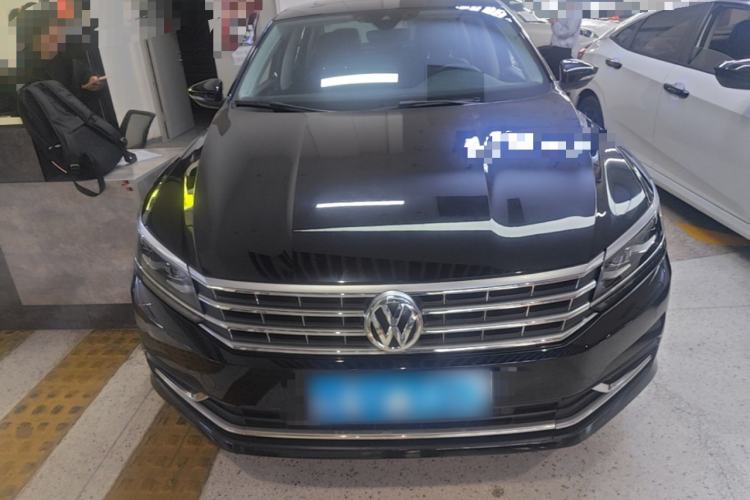 Used Volkswagen Passat 2017 330TSI DSG Luxury Edition Front